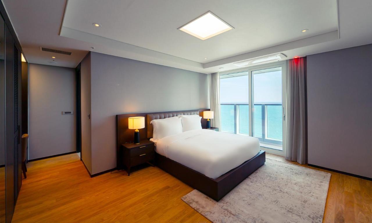 Grand Lct Residence Busan Exterior photo