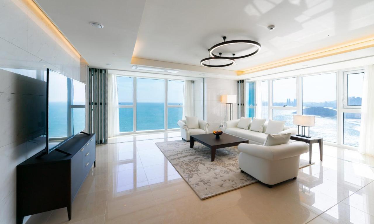 Grand Lct Residence Busan Exterior photo