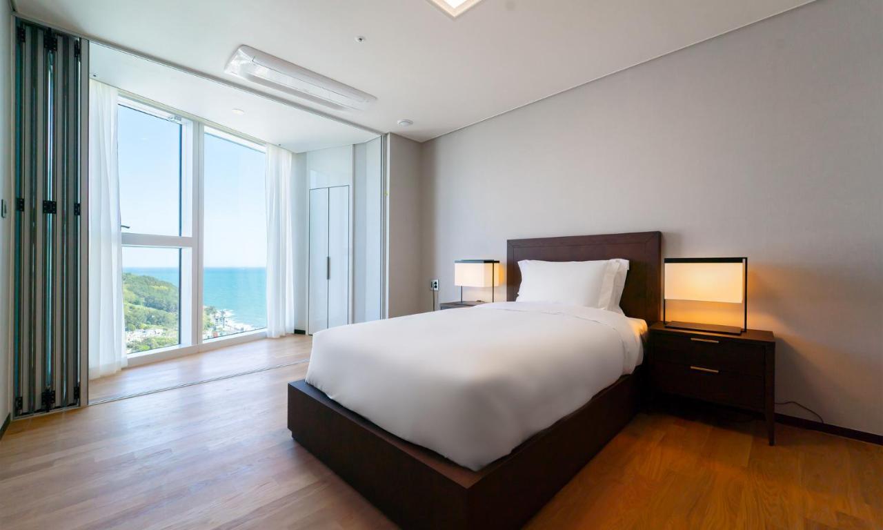 Grand Lct Residence Busan Exterior photo