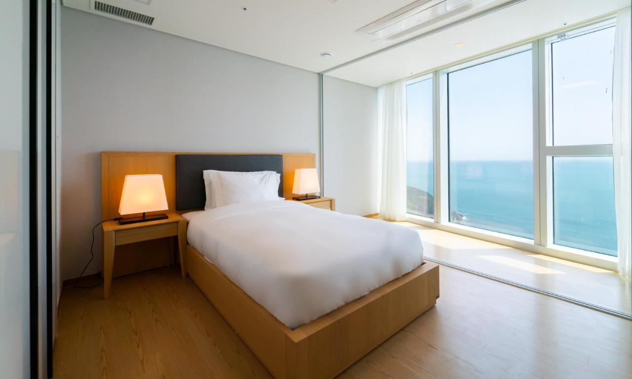 Grand Lct Residence Busan Exterior photo