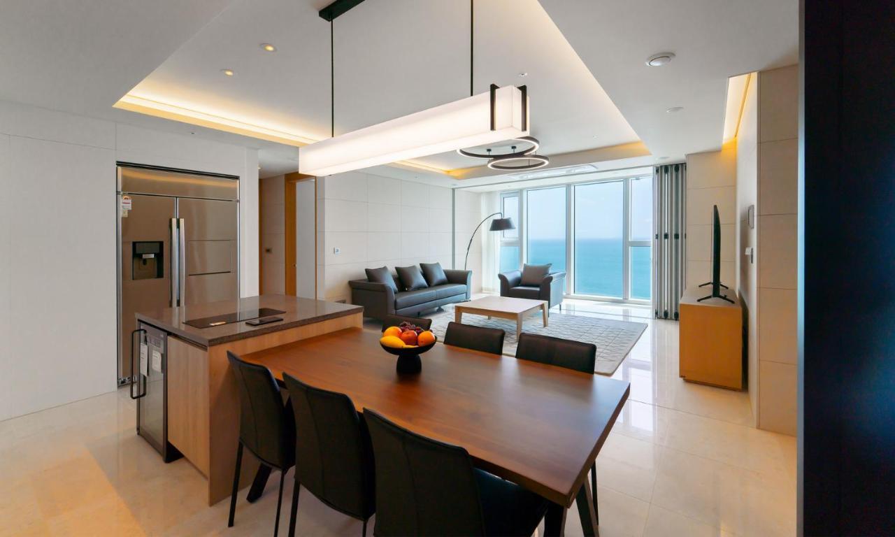 Grand Lct Residence Busan Exterior photo