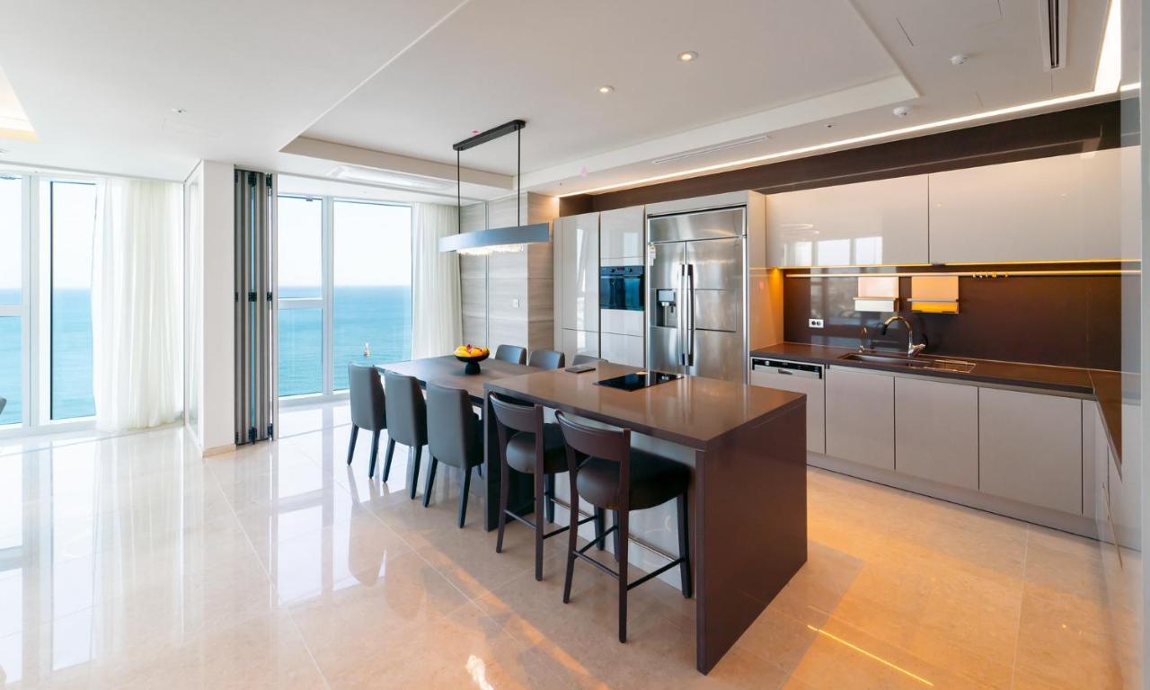 Grand Lct Residence Busan Exterior photo