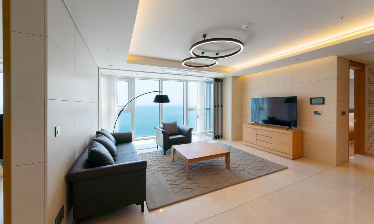 Grand Lct Residence Busan Exterior photo