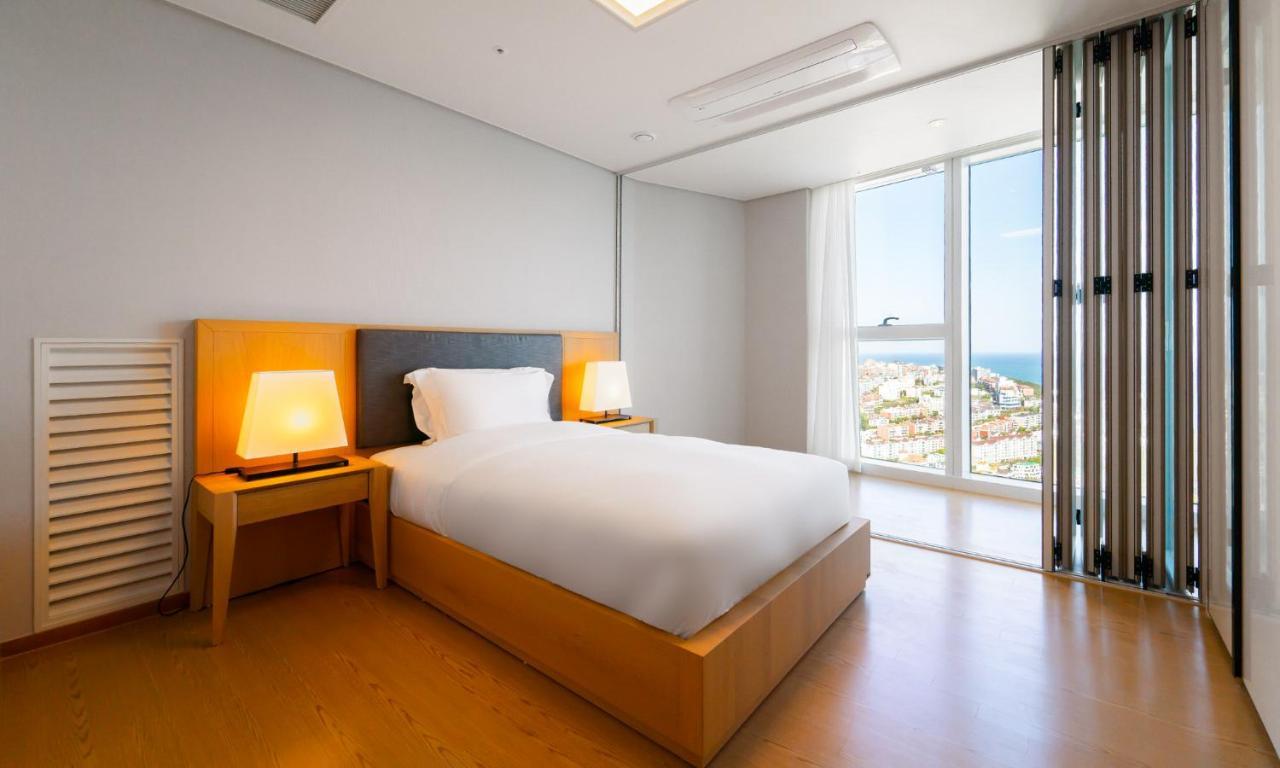 Grand Lct Residence Busan Exterior photo
