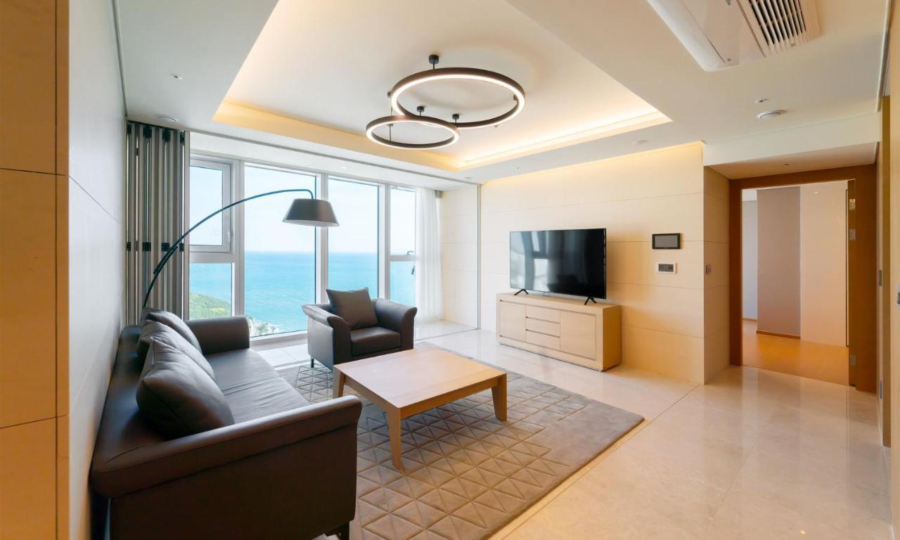 Grand Lct Residence Busan Exterior photo