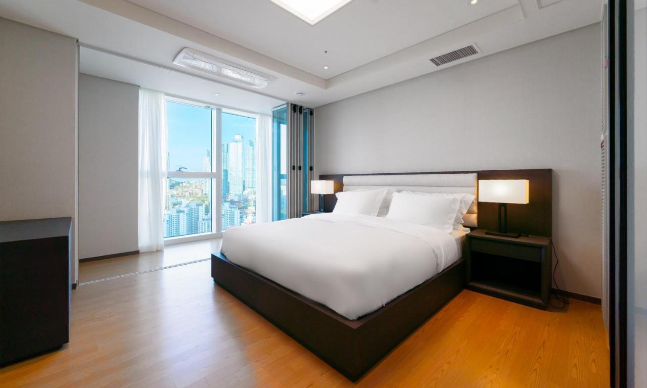 Grand Lct Residence Busan Exterior photo