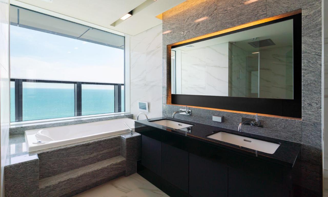 Grand Lct Residence Busan Exterior photo